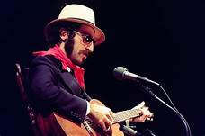 Artist Leon Redbone